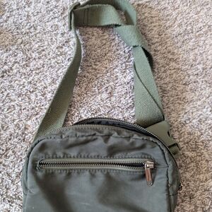 Wild Fable Sage Crossbody Bag